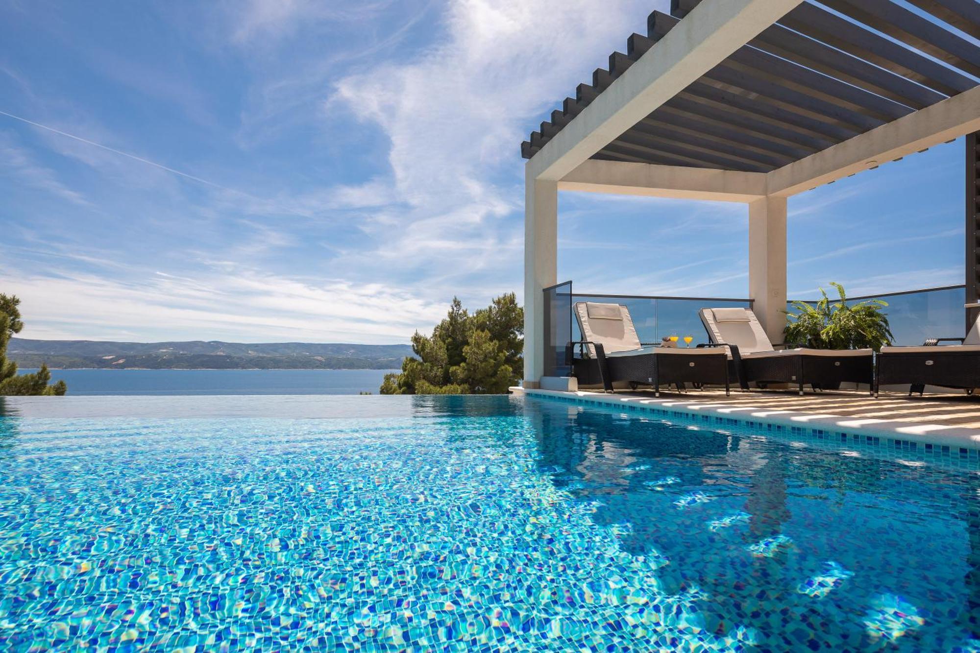 Luxury Seafront Villa With Heated Pool, Jacuzzi, Sea View, 150 M From Beach Stanici Zewnętrze zdjęcie