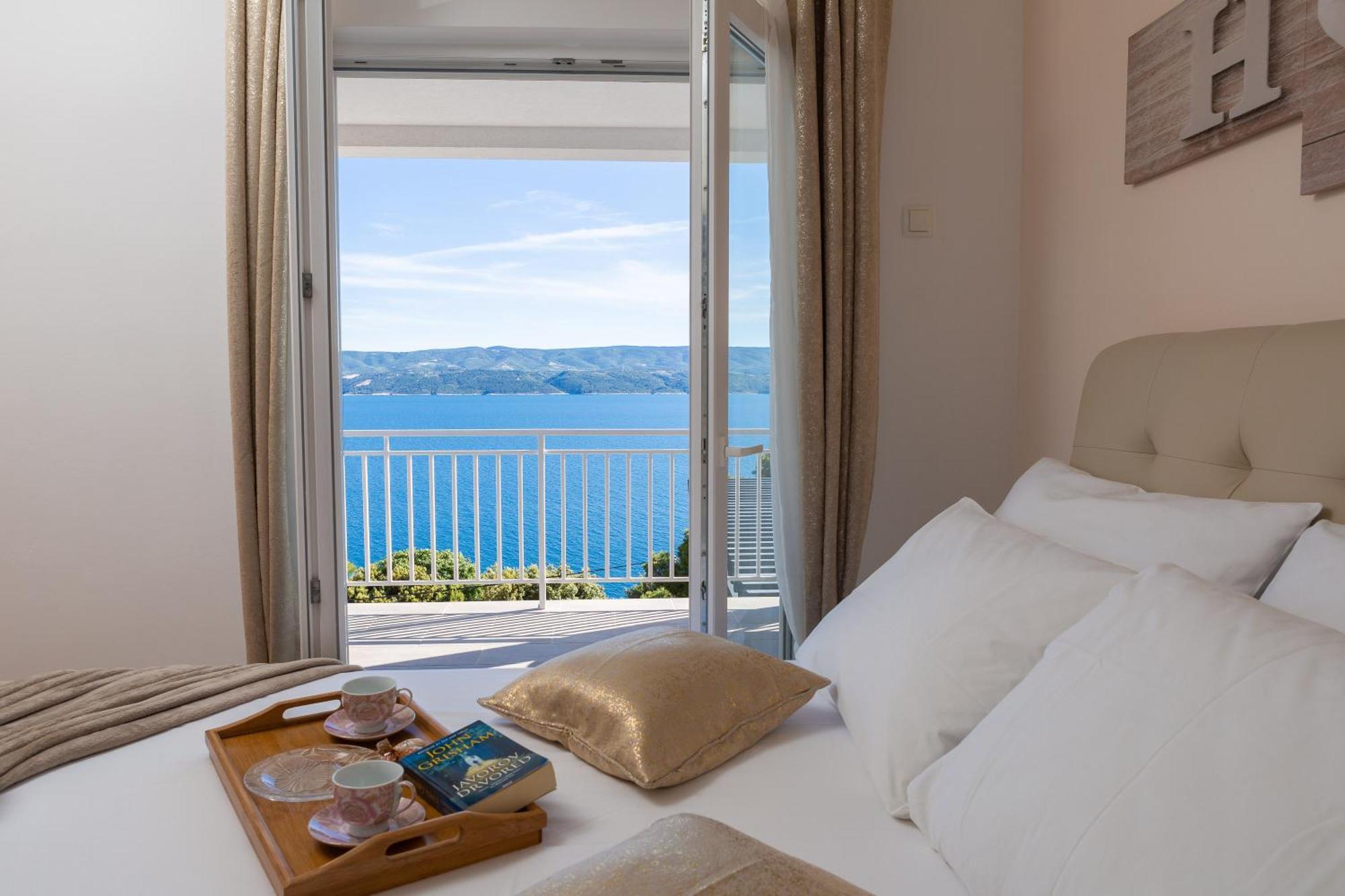 Luxury Seafront Villa With Heated Pool, Jacuzzi, Sea View, 150 M From Beach Stanici Zewnętrze zdjęcie