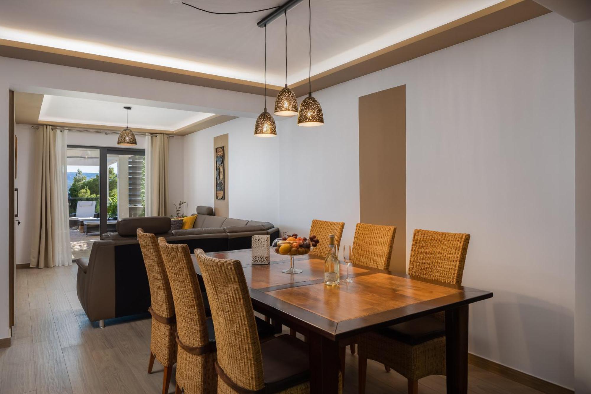 Luxury Seafront Villa With Heated Pool, Jacuzzi, Sea View, 150 M From Beach Stanici Zewnętrze zdjęcie