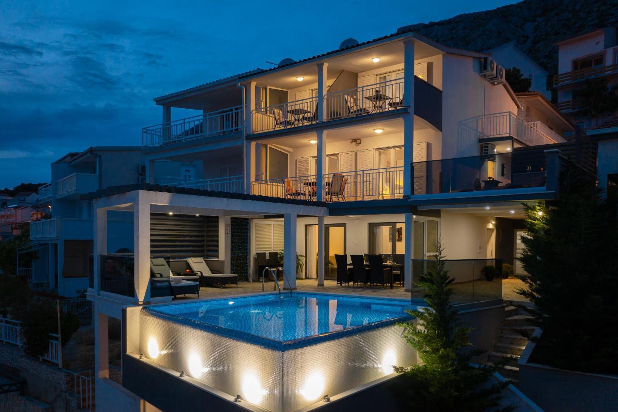 Luxury Seafront Villa With Heated Pool, Jacuzzi, Sea View, 150 M From Beach Stanici Zewnętrze zdjęcie
