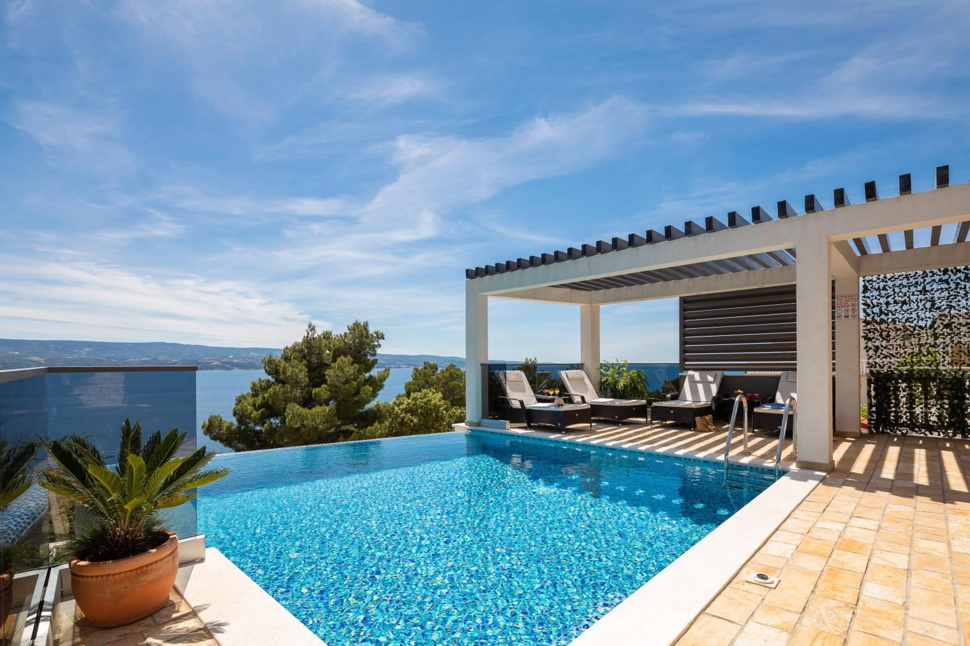 Luxury Seafront Villa With Heated Pool, Jacuzzi, Sea View, 150 M From Beach Stanici Zewnętrze zdjęcie