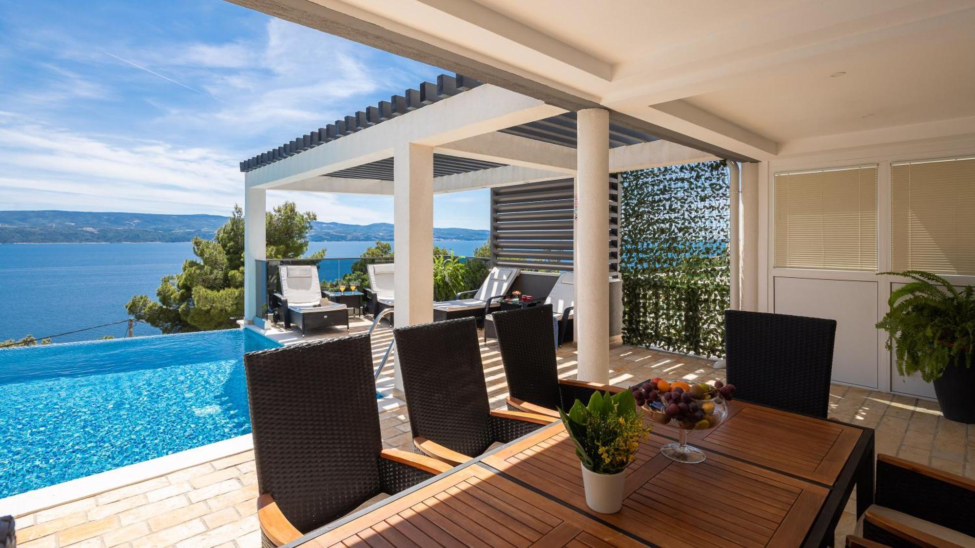Luxury Seafront Villa With Heated Pool, Jacuzzi, Sea View, 150 M From Beach Stanici Zewnętrze zdjęcie